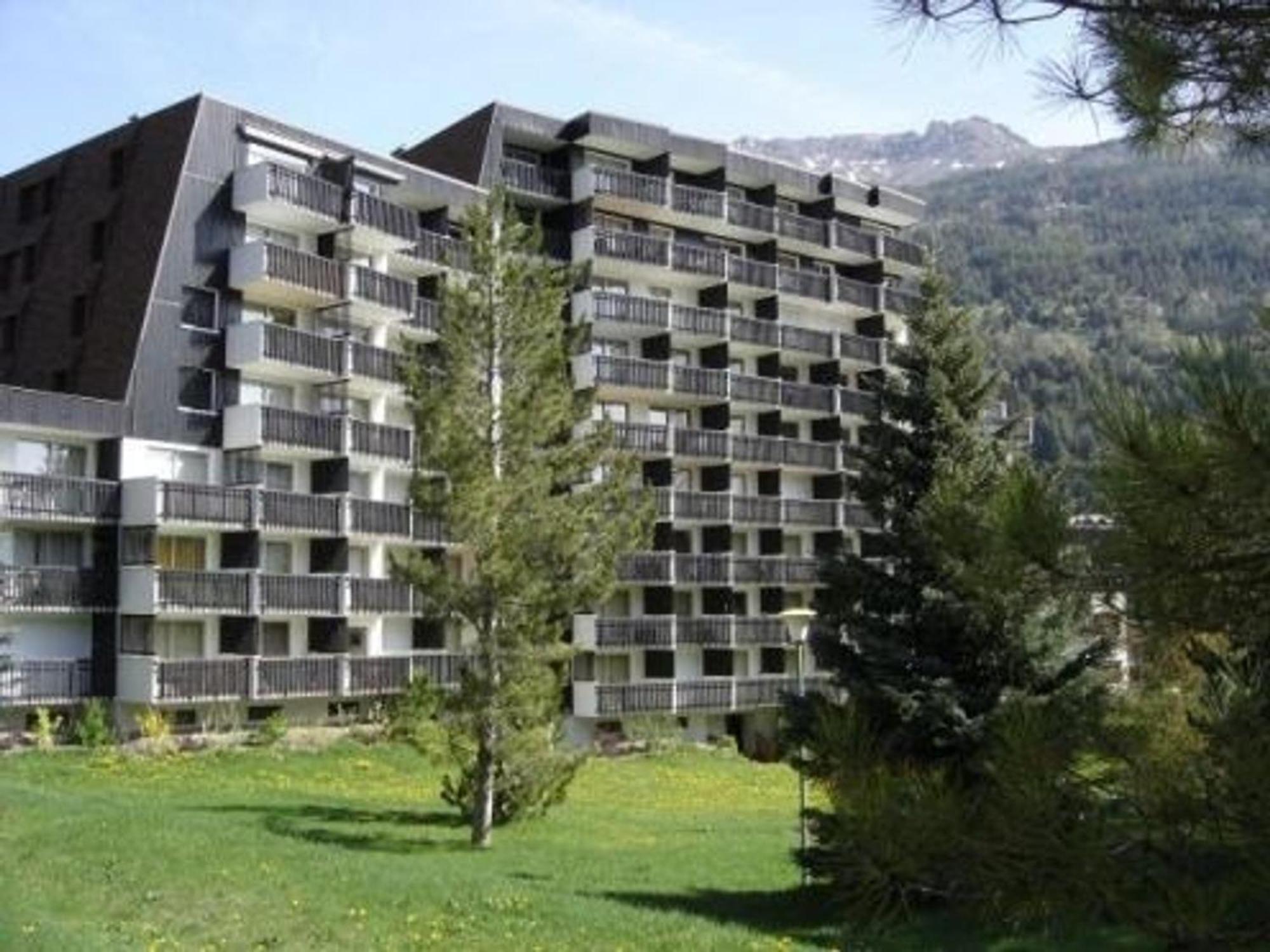 Appartement 3 Pieces, 6 Couchages A La Salle-Les-Alpes, Proche Pistes, Balcon Et Terrasse - Fr-1-330F-41 Serre Chevalier Exterior photo